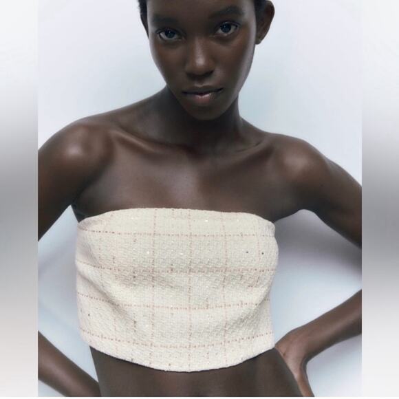 ZARA Cream /White Cropped top with straight neckline. Textured Strapless Top - Picture 4 of 9